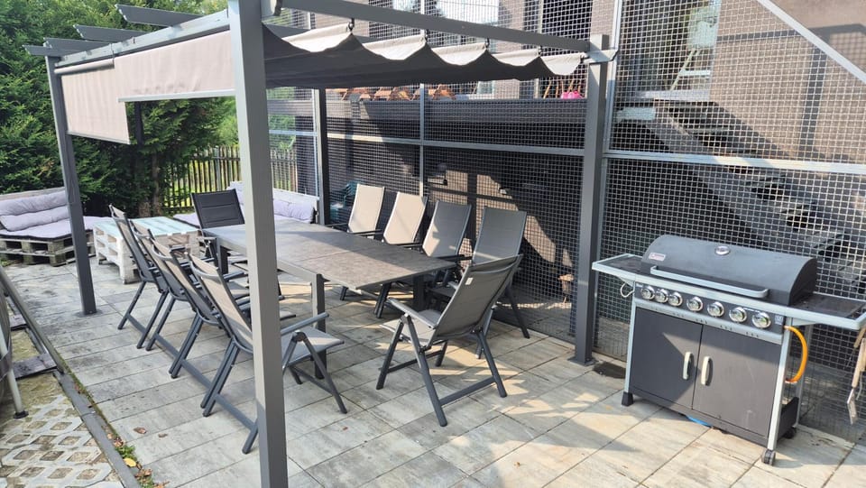 BBQ facilities, Balcony/Terrace