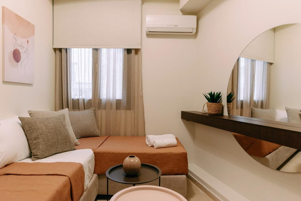 Bed, Photo of the whole room, Bedroom, air conditioner