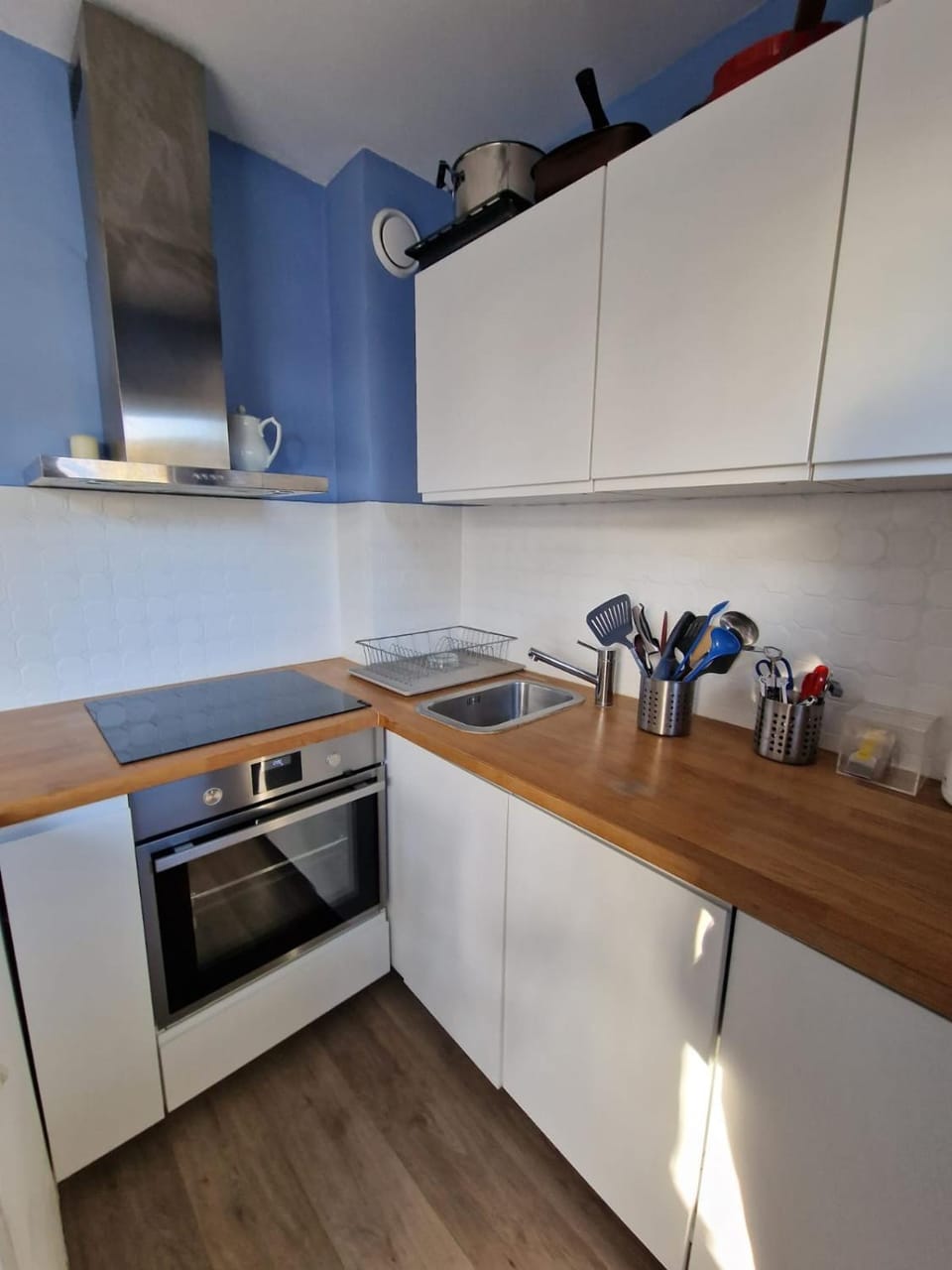 Kitchen or kitchenette, dishwasher, pet friendly, stove