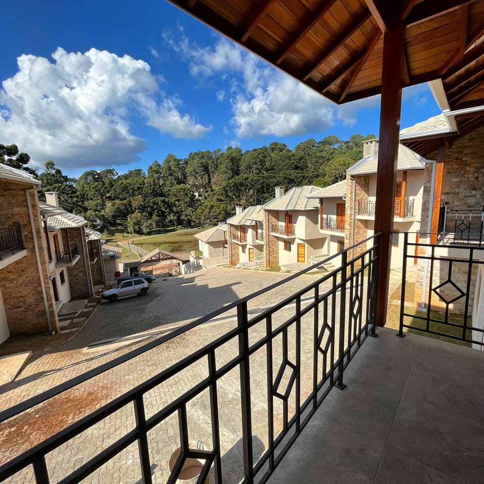 Property building, Day, Neighbourhood, Natural landscape, View (from property/room), Balcony/Terrace, Mountain view, Parking