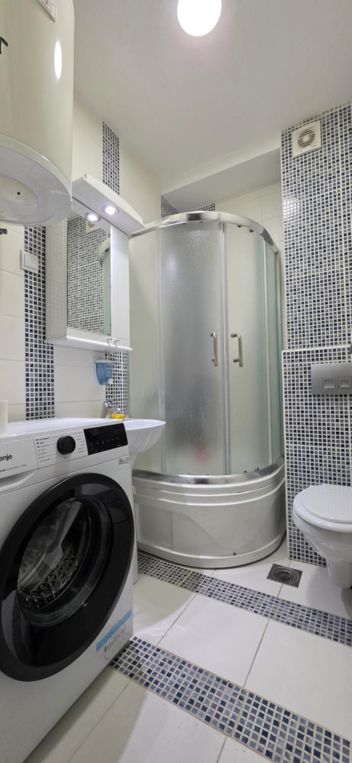 Shower, Toilet, Bathroom, washing machine, washing machine