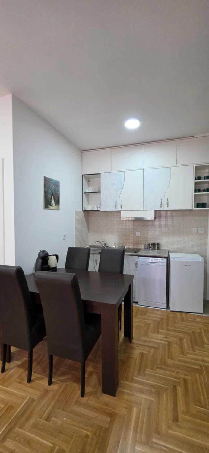Kitchen or kitchenette, kitchen, kitchen
