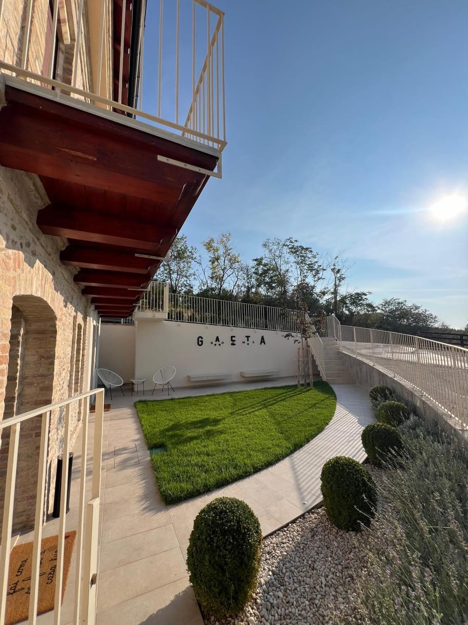 Property building, Day, Garden, Garden view