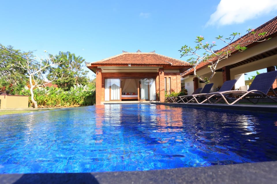 Property building, Pool view, Swimming pool