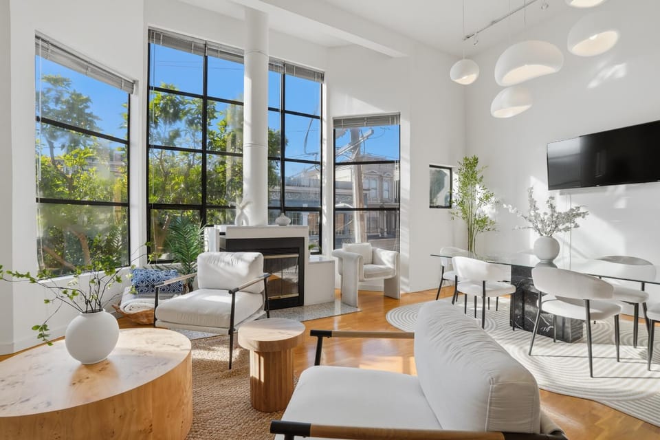 Bright Spacious & Comfortable Hayes Valley Condo Apartment in Western Addition