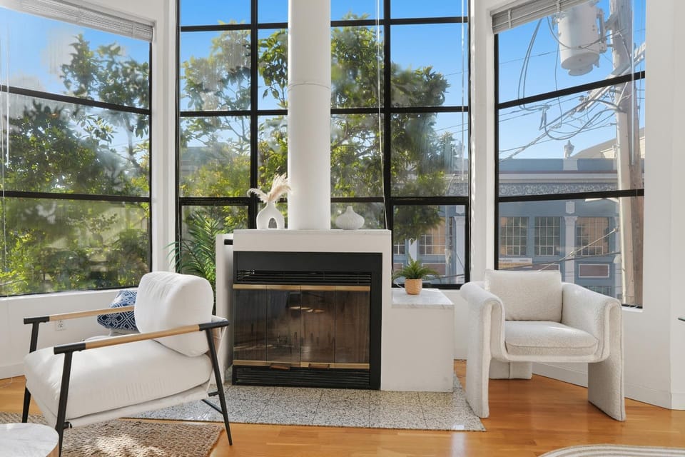 Bright Spacious & Comfortable Hayes Valley Condo Apartment in Western Addition
