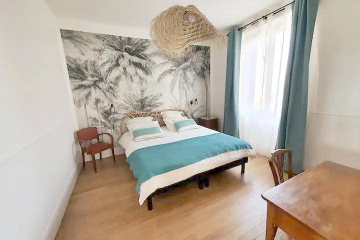 Bed, Bedroom