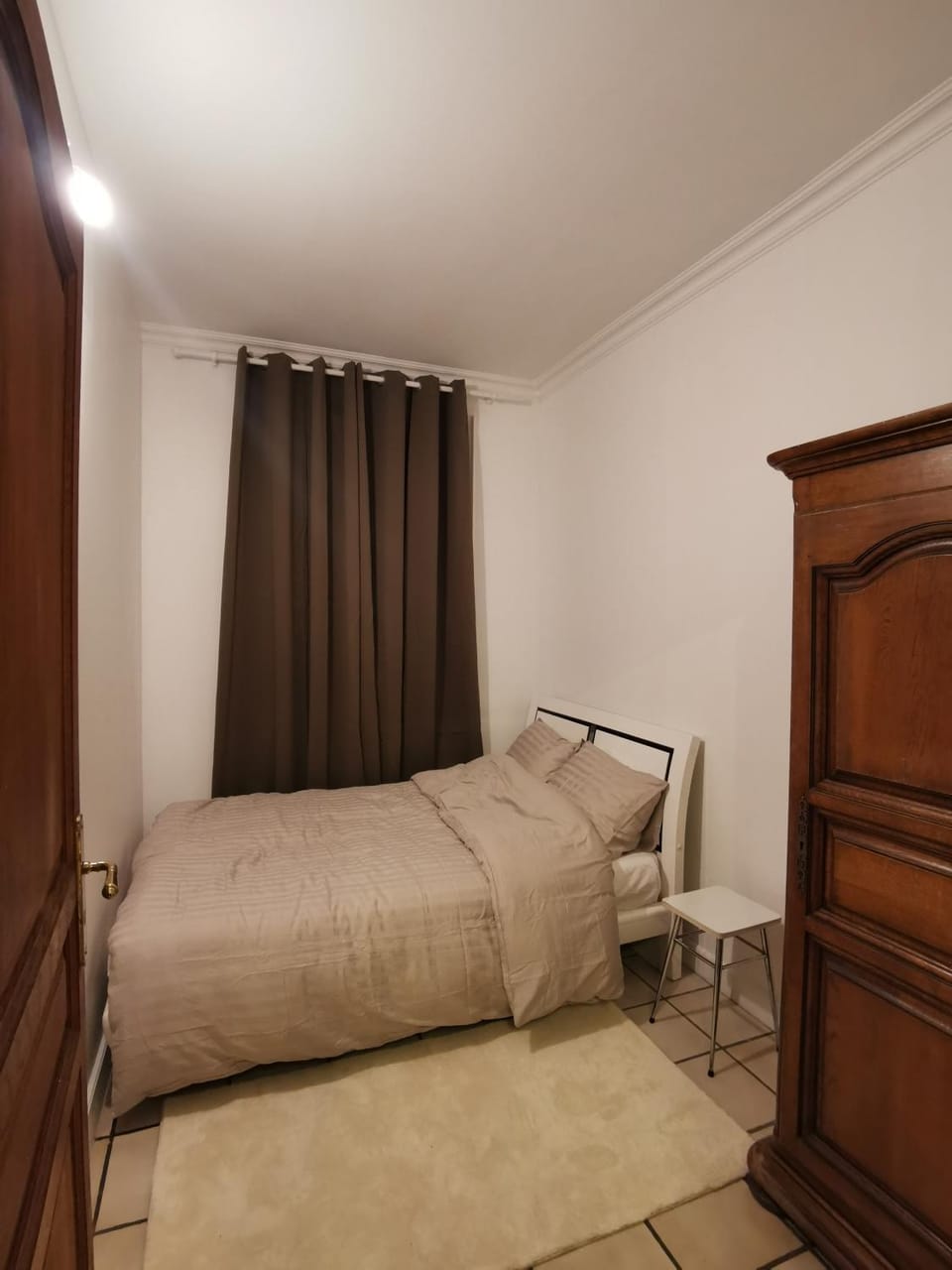Bed, Photo of the whole room, Bedroom, wardrobe