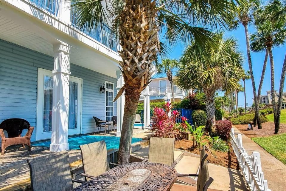 Grateful by The Sea Crystal Shores Destin House in Destin