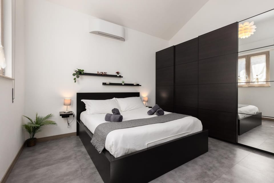 8Min Airport Orio Al Serio - Attico Lusso e Terrazza Apartment in Lombardy