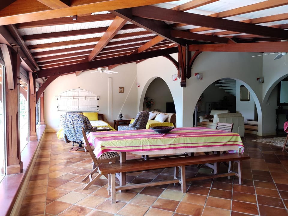 Patio, Dining area