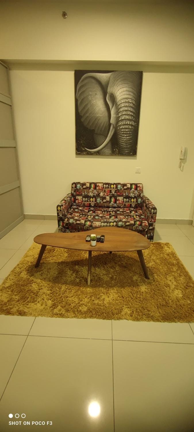 Chic & Cozy Studio - HYVE SOHO Cyberjaya Apartment in Putrajaya