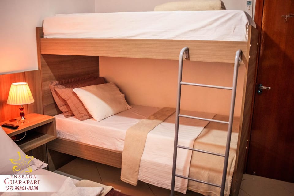 Photo of the whole room, Decorative detail, Bedroom, bunk bed