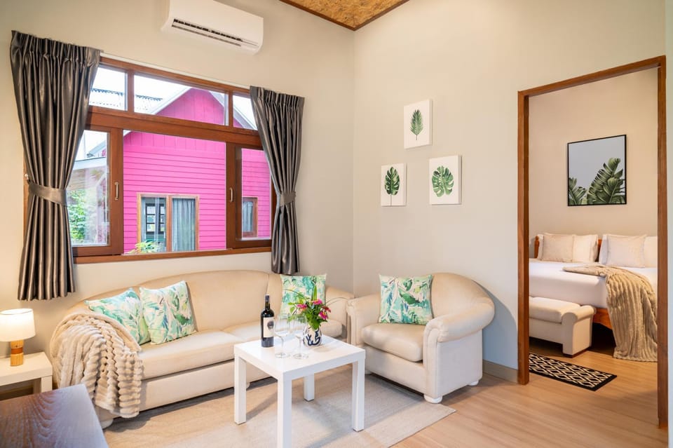 Living room, Seating area, Bedroom, air conditioner