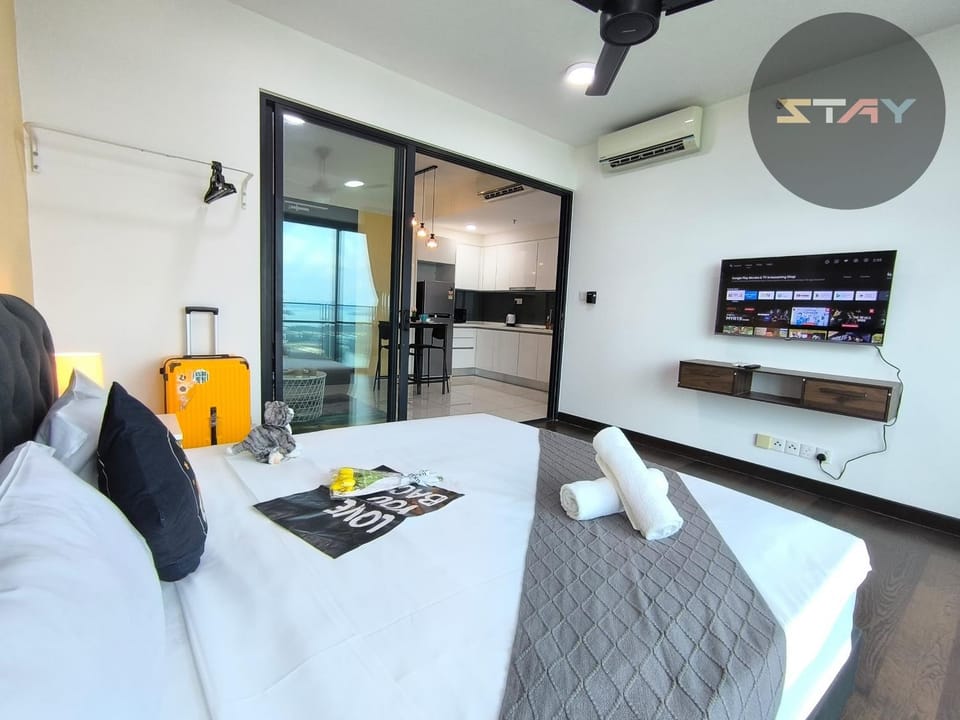 Almas Couple Cozy Studio Netflix 100mbps! By STAY Apartment in Johor