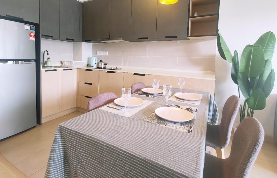 CozyStay Windmill 2-bedrooms 7pax Free WiFi Parking No Deposit No Queue Apartment in Selangor, Malaysia