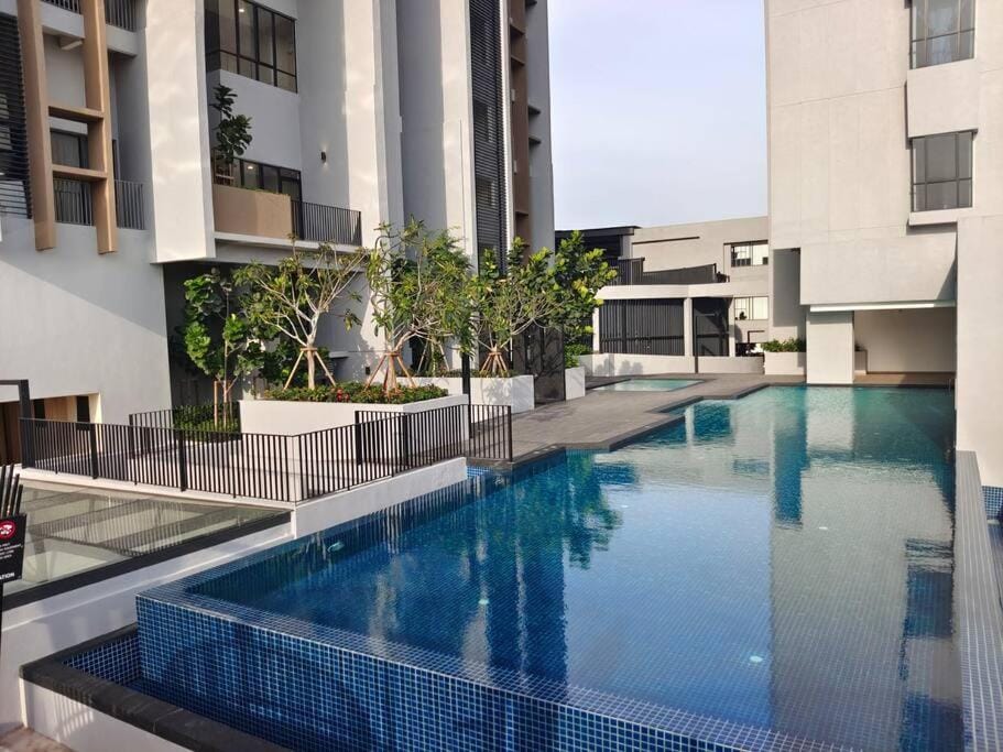Skytree A0902-(1) in Foodie City Apartment in Johor Bahru