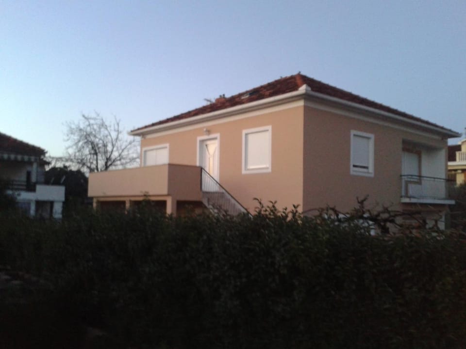 Property building, Sea view