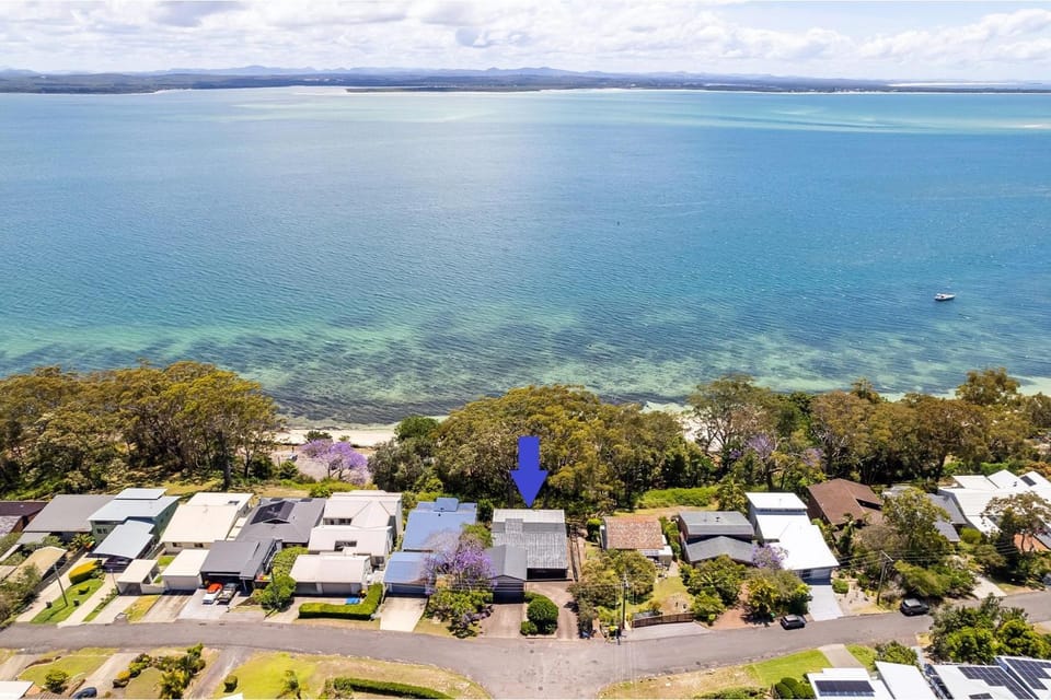 Azzurra - Direct access to the beach House in Nelson Bay