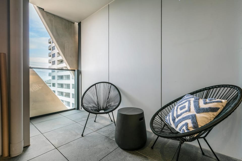 Boutique Apt on St Kilda Rd w Historic Elegance Apartment in Melbourne