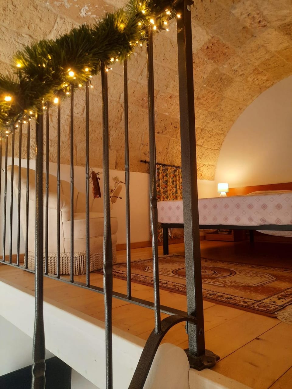 Bed, Photo of the whole room, Decorative detail