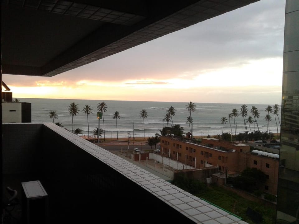 Balcony/Terrace, City view, Landmark view, Sea view, Street view, Sunrise