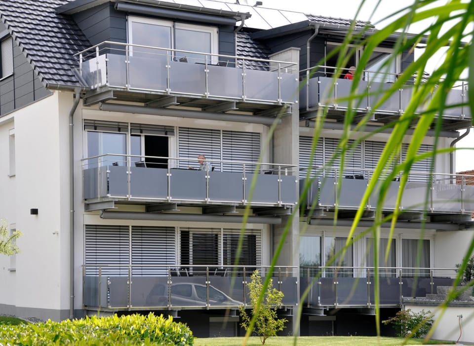 Balcony/Terrace, Location