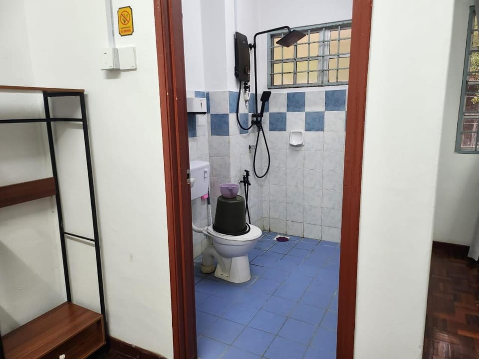Toilet, Bathroom