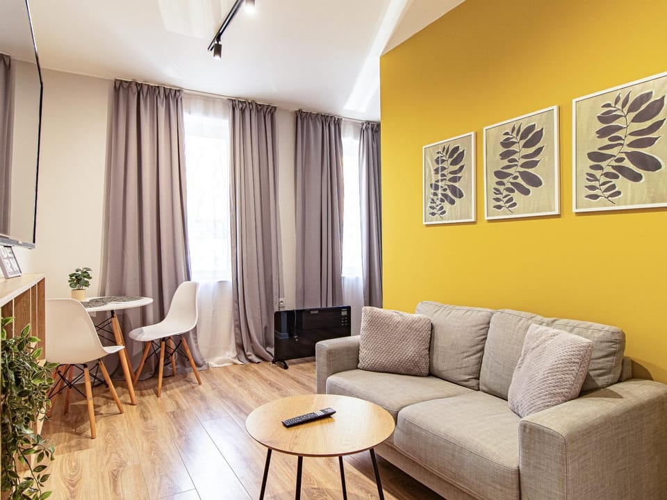 Trocadero Touch: Sofia Hideaway Apartment in Sofia