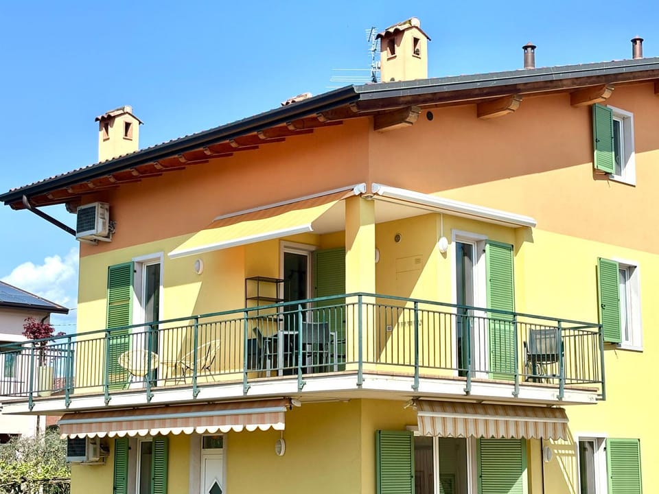 Property building, Balcony/Terrace