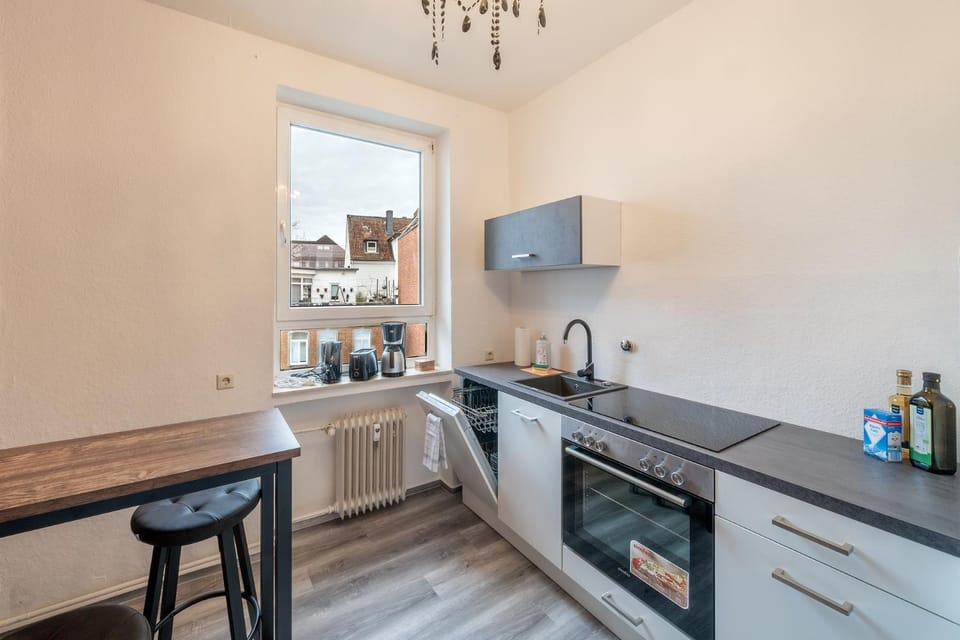 Kitchen or kitchenette, Dining area, dishwasher, pet friendly, stove