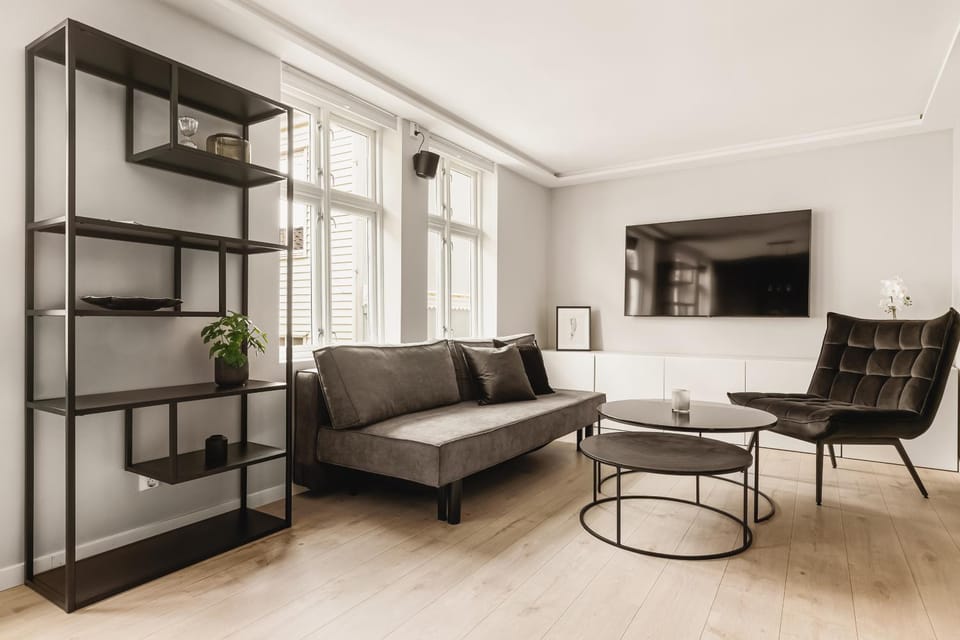 Living room, Entertainment