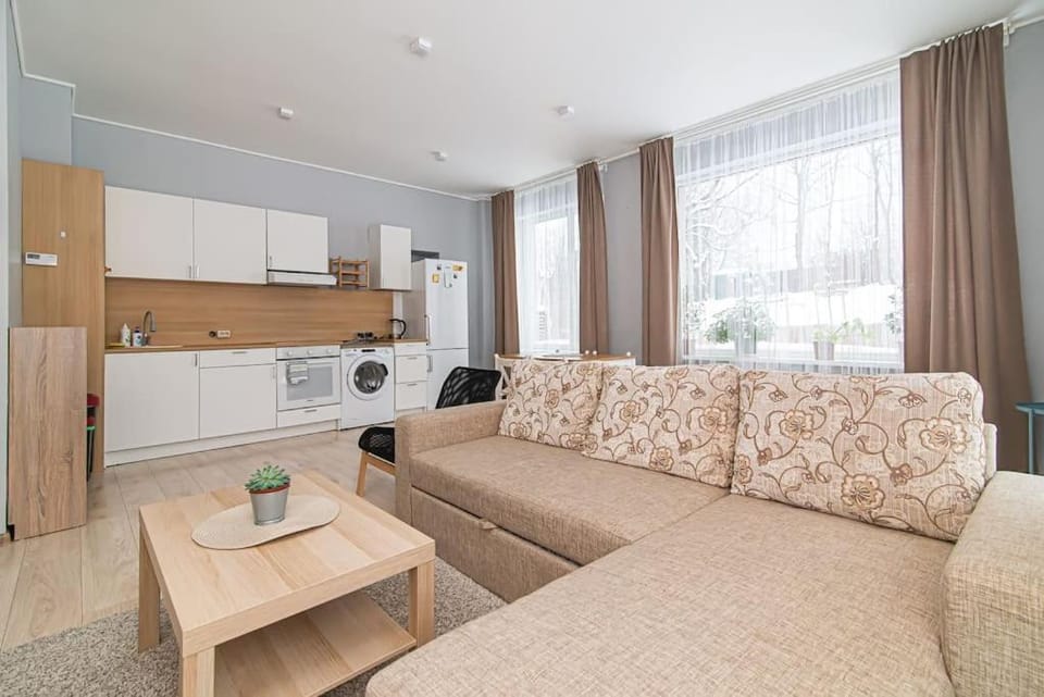 Kitchen or kitchenette, Seating area