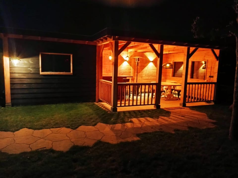 Patio, Night