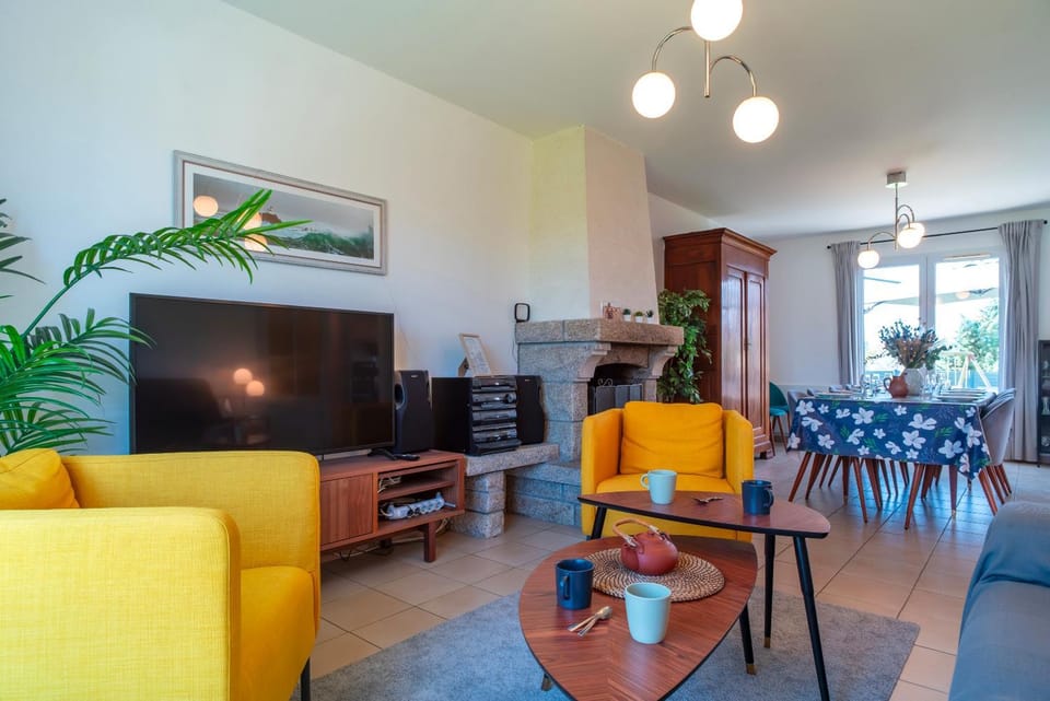 TV and multimedia, Living room