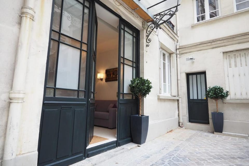 Saint germain cosy Apartment in Paris