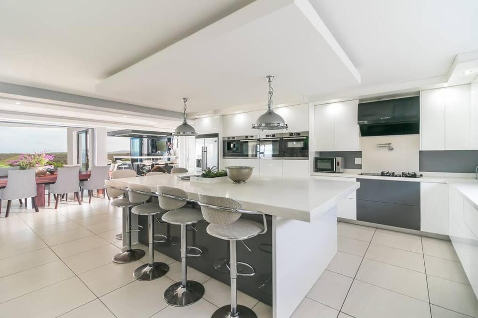 Paradise Views - Pezula Golf est House in Knysna