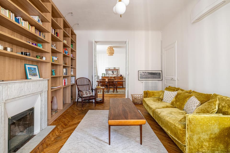 Living room, fireplace, furniture
