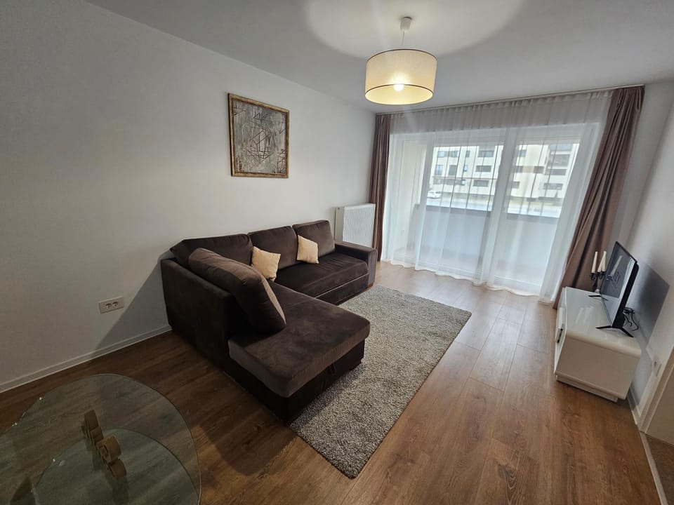 Communal lounge/ TV room, TV and multimedia, Living room, Seating area, Evening entertainment