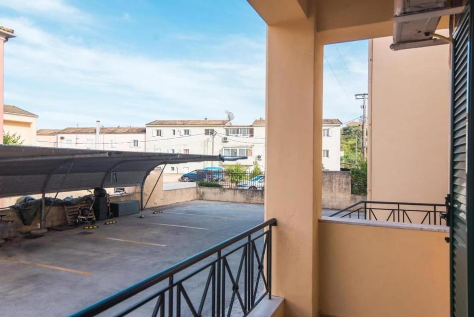 Balcony/Terrace, Parking