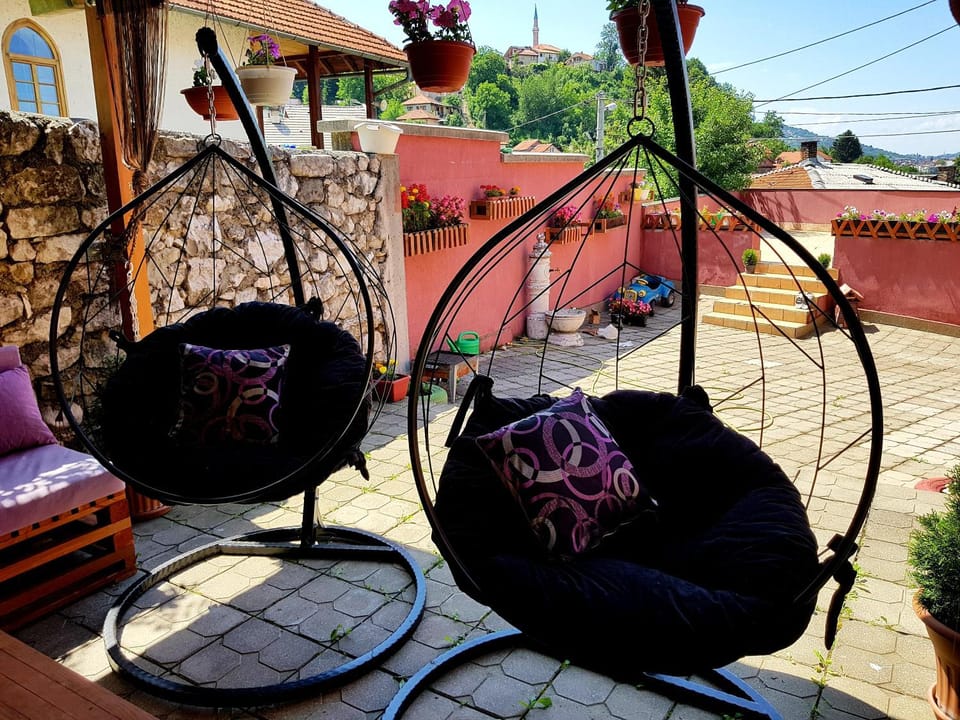 Patio, BBQ facilities, Garden, Balcony/Terrace