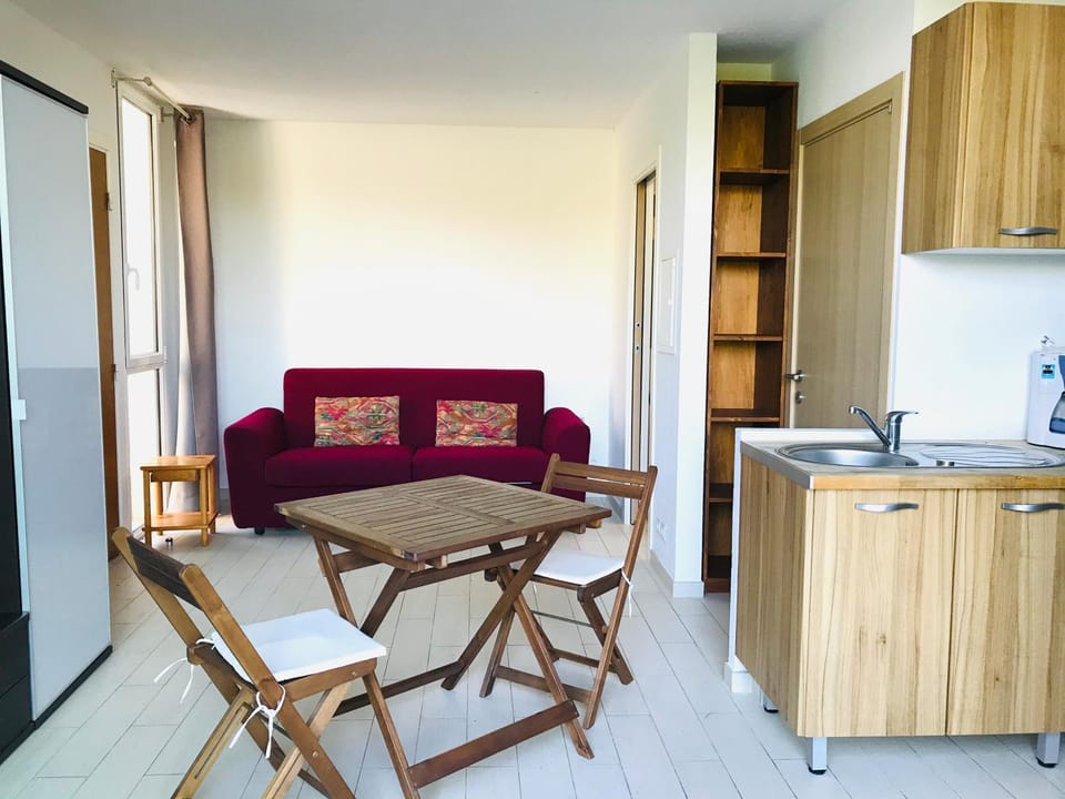 Kitchen or kitchenette, Living room, Photo of the whole room