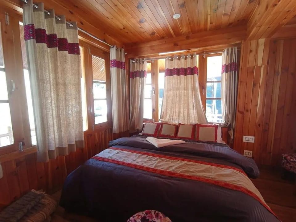 Chetan Home Stay II Flachan Darshan II Vacation rental in Himachal Pradesh