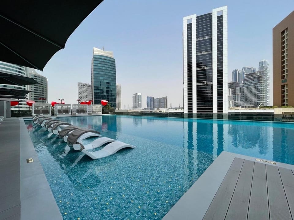 Property building, Swimming pool