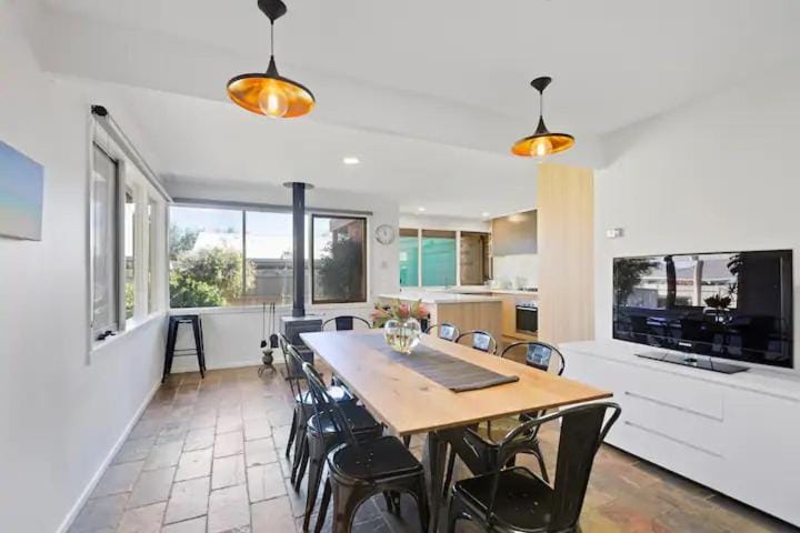 Beachside Serenity Apartment in Mornington