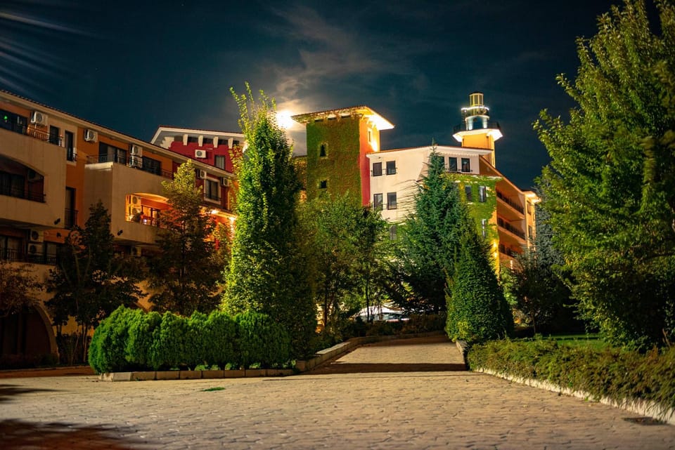 Property building, Night