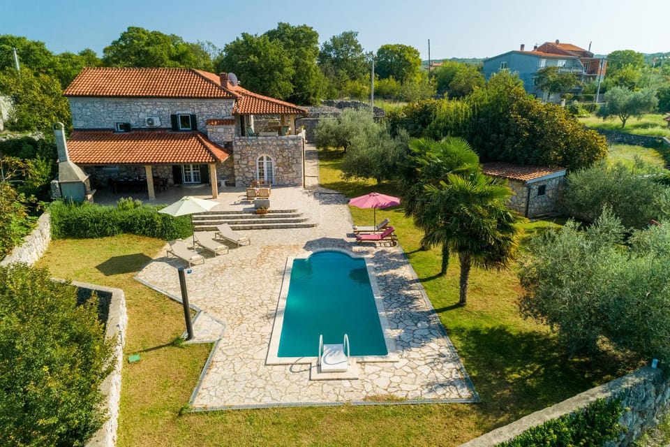 Property building, Day, Balcony/Terrace, Garden view, Pool view, Swimming pool