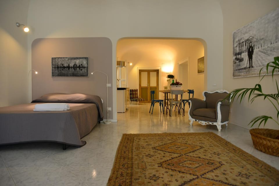 Living room, Dining area, Bedroom