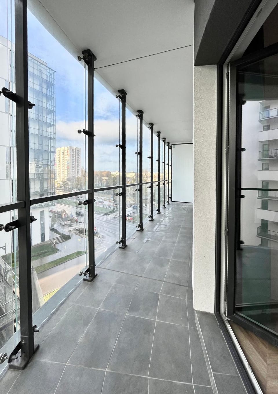 Warsaw Concierge Tower Apartment in Warsaw