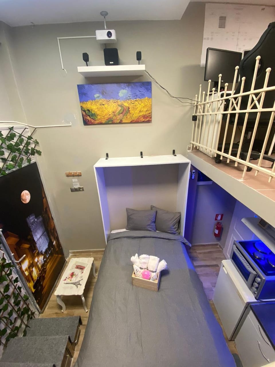 Photo of the whole room